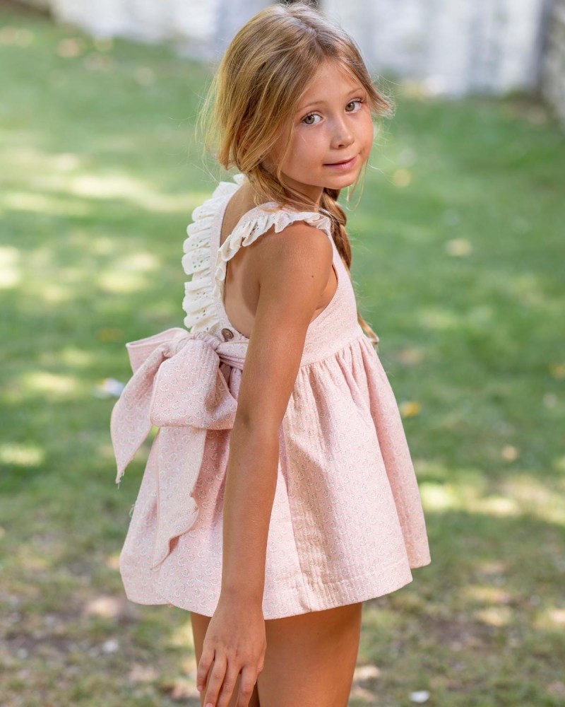 LA MARTINICA TIENDA Jesusito Flores Rose Boétie Kids