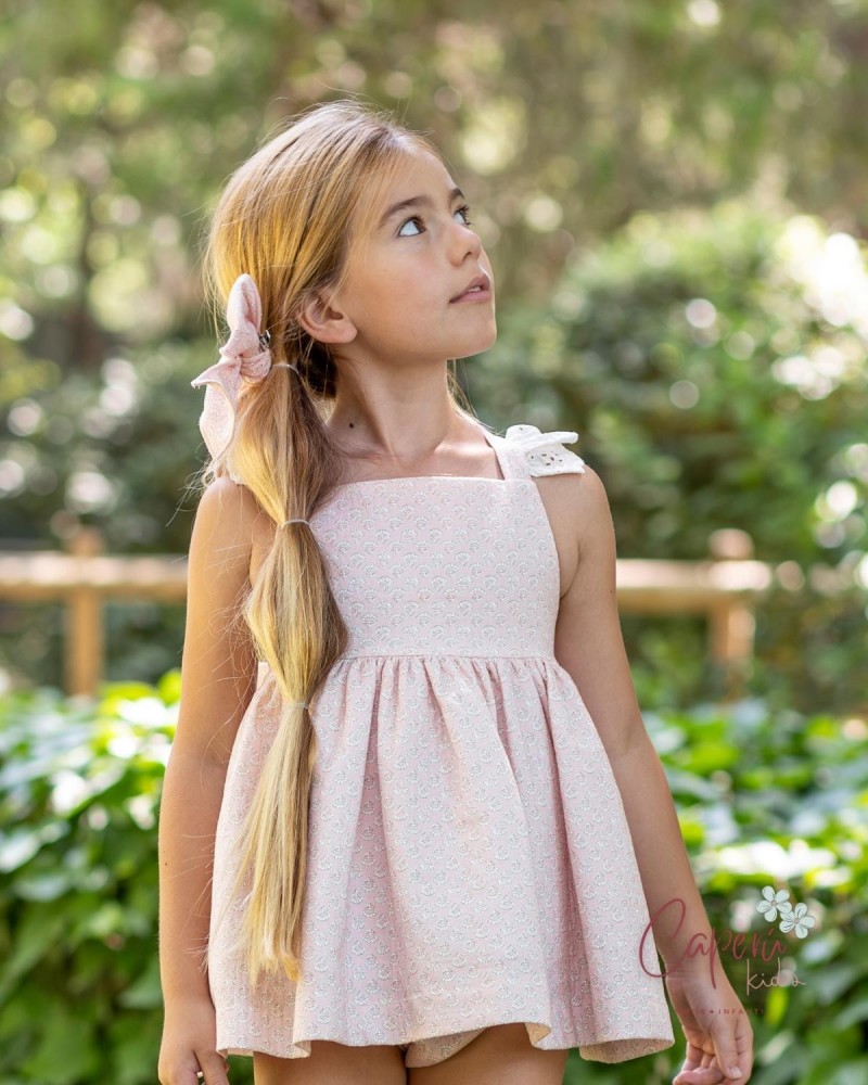 LA MARTINICA TIENDA Jesusito Flores Rose Boétie Kids