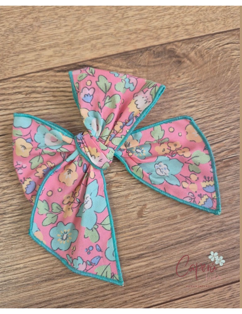 LA MARTINICA TIENDA Lazo Mediano Flores Petunia La Martinica