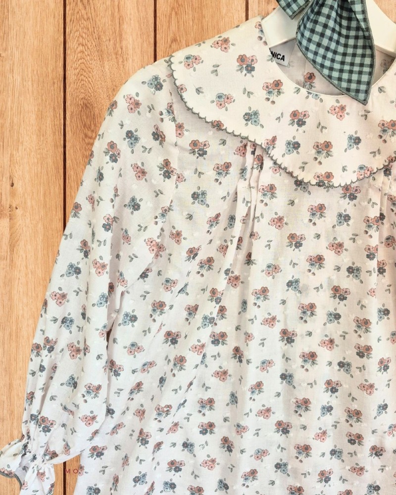 Conjunto Ranita Petit and Flowers La Martinica