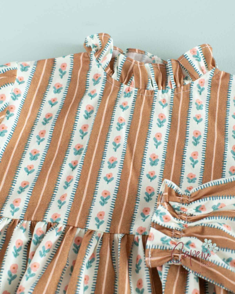 ¡Nuevo! Blusa Peplum Rayas Flor Tofee Mi Canesú