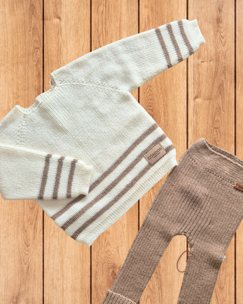 Jubón Crudo Raya Turrón y Pantalón Condor